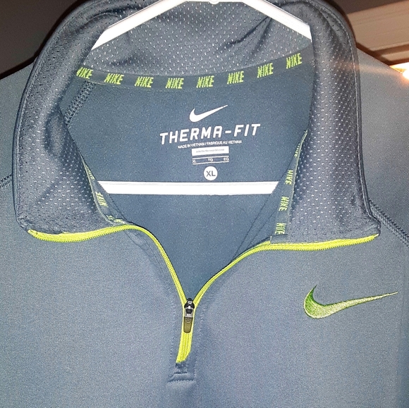 mens nike thermal shirt